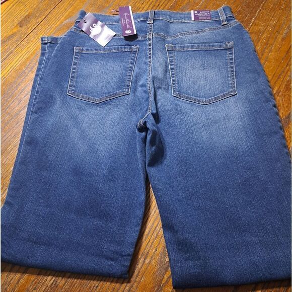 Gloria Vanderbilt Blue Skinny Jeans with Floral Embroidery - Picture 4 of 8